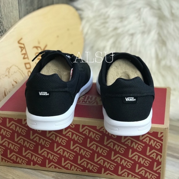 NWT VANS ISO 1,5 Mesh Black Men’s AUTHENTIC - Picture 4 of 7